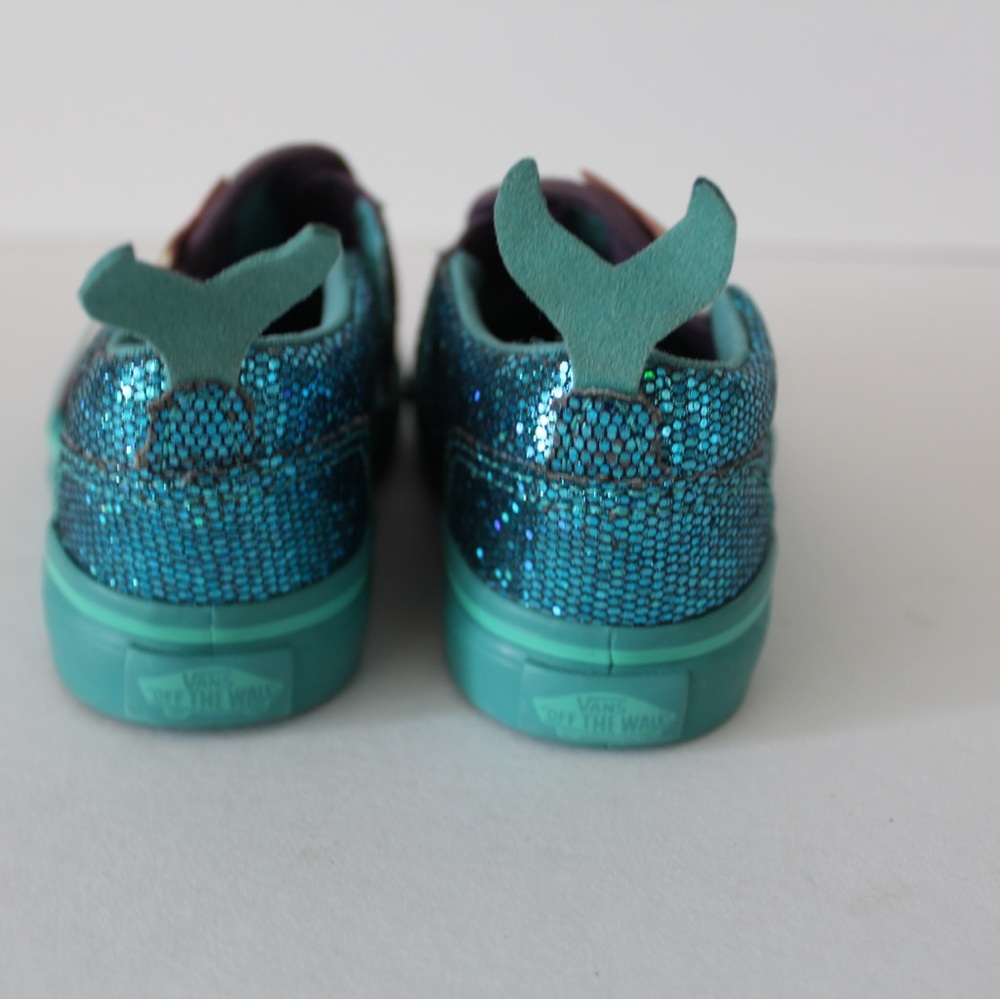 • VANS MERMAID TODDLER SNEAKER 5.5 • - Picture 3 of 4